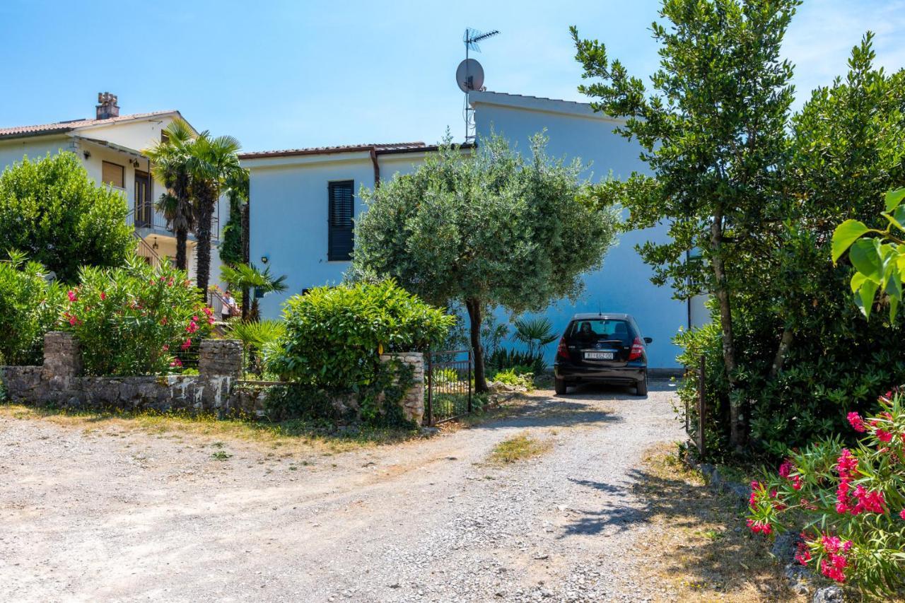 Apartman Kovac Malinska Exterior photo